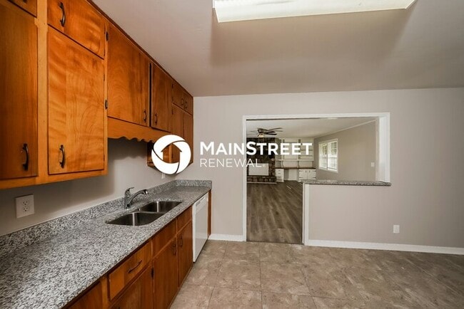 3 Bedroom Pet-Friendly Home in Birmingham, AL with Main Street Renewal