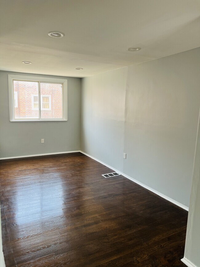 Dinning Room - 130 Spring Valley Rd