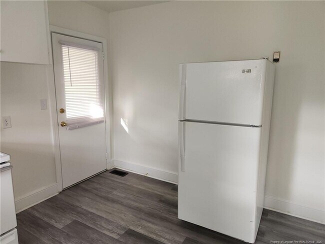 Photo - 313 Oakridge Ave