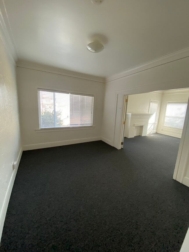 Building Photo - 1415 S Gaffey St Unit 1415