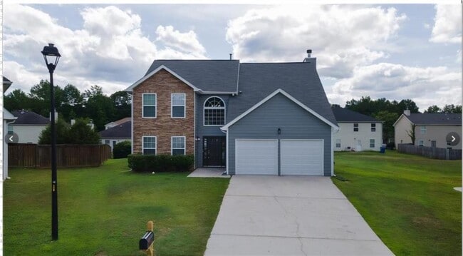 Photo - 833 Marie Trce