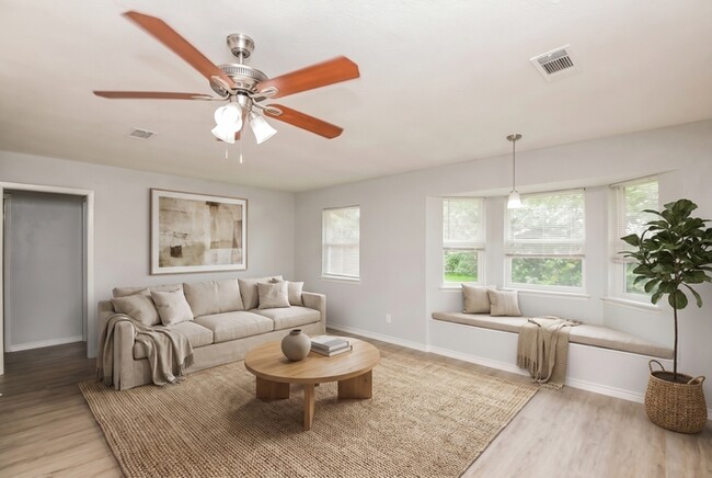 Photo - 1214 Lynn St