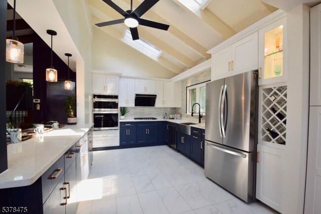 Building Photo - 1181 Puddingstone Rd Rental