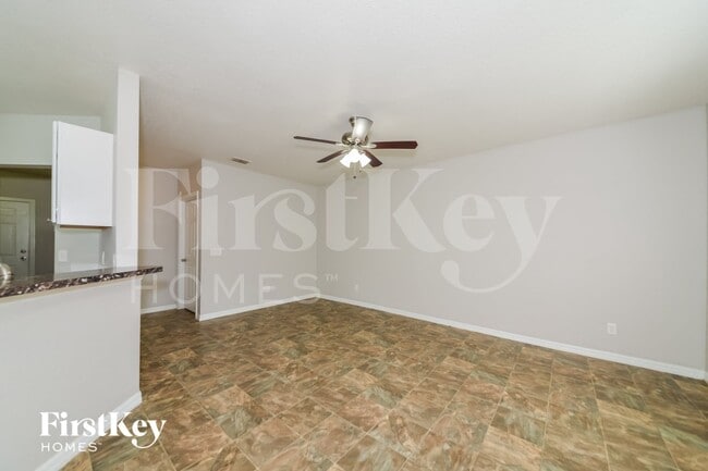 4448 N Biscayne Dr