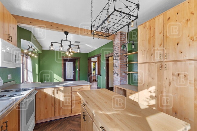 Photo - 1414 N Adams St