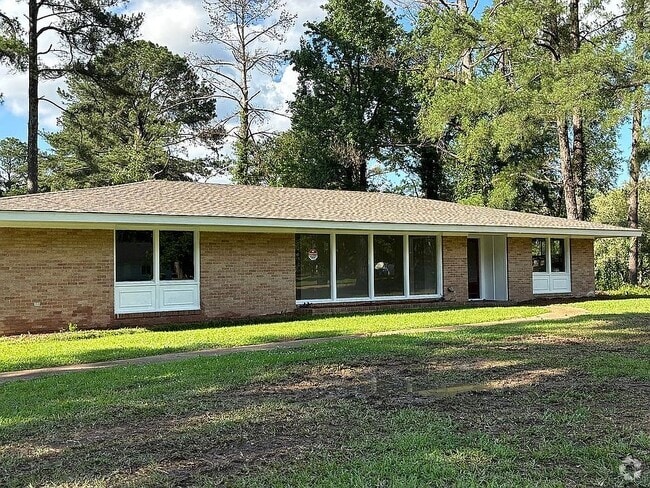 Building Photo - 640 Briarwood Dr Rental