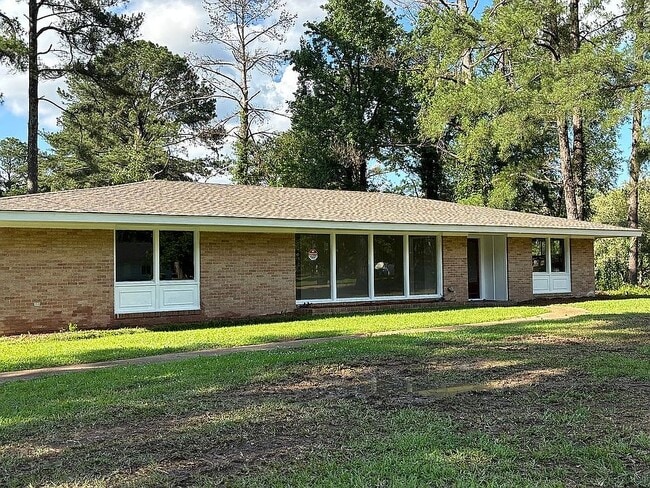Building Photo - 640 Briarwood Dr Rental