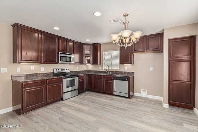 11719 W Dos Rios Dr