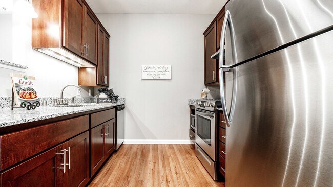 Gateway Green Apartments