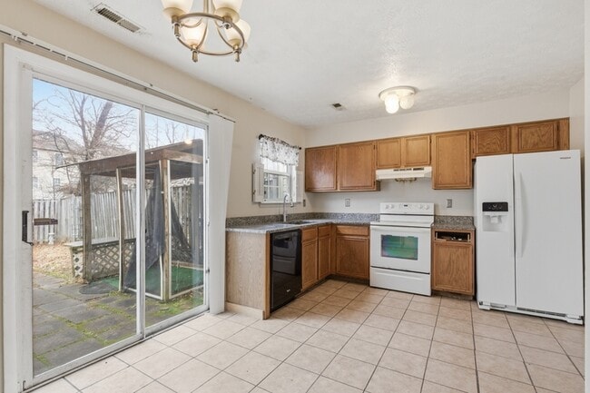 Photo - 72 Chelmsford Ct