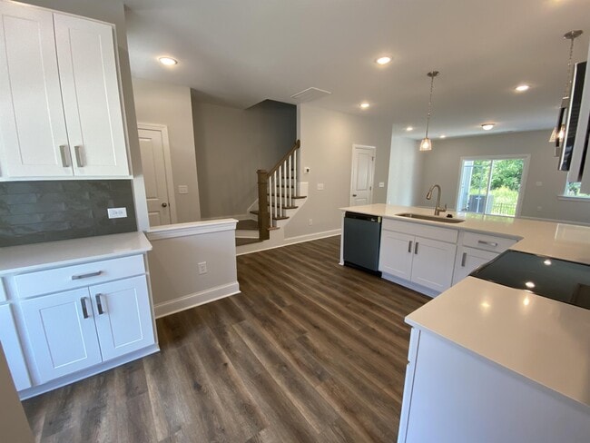 Photo - 339 Old Grove Ln