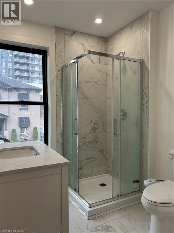 Photo - 13 Hess St S