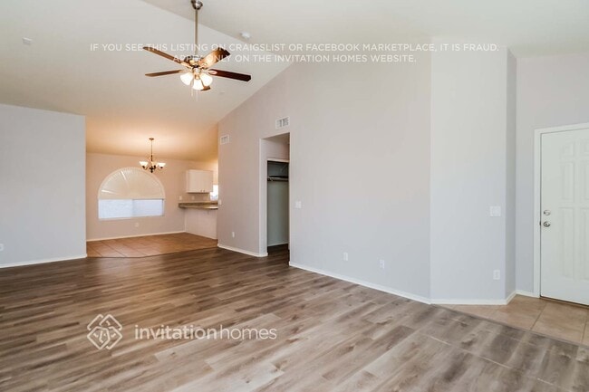 Photo - 9811 E Olla Ave