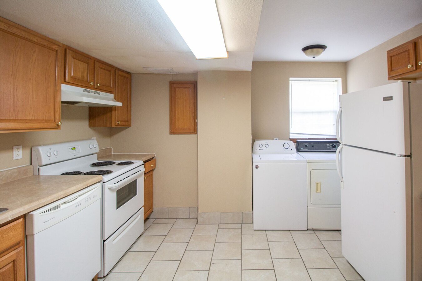 Photo - 404 Lawrence Pl Unit Apt 002