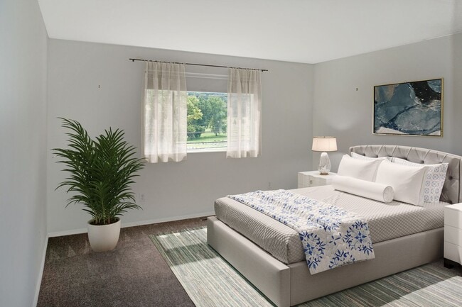 Photo - 3 Bed / 1 Bath - Split Level House with Re...