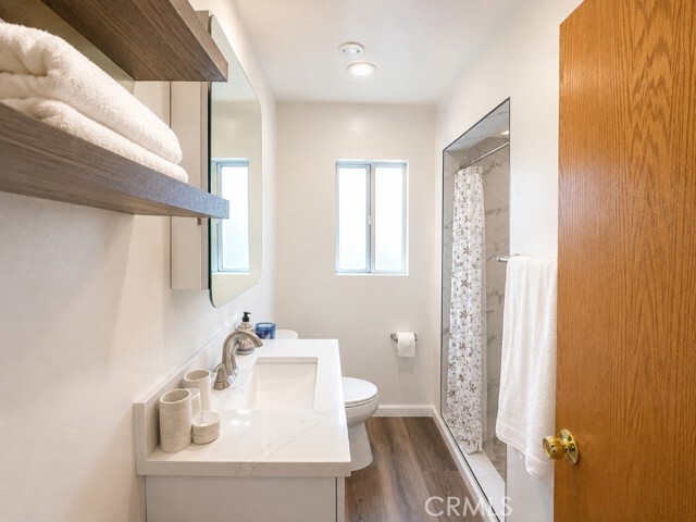 Photo - 337 W Washington Blvd