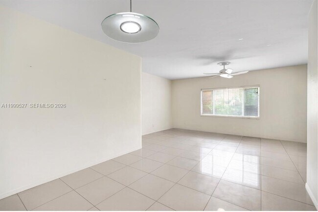 Photo - 729 NE 16th Ave Unit 729C