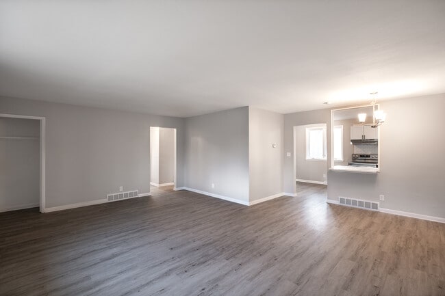 Photo - 420 Stoneybrook Dr