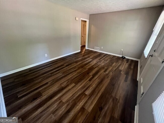 Photo - 8107 Cardav Ct SE