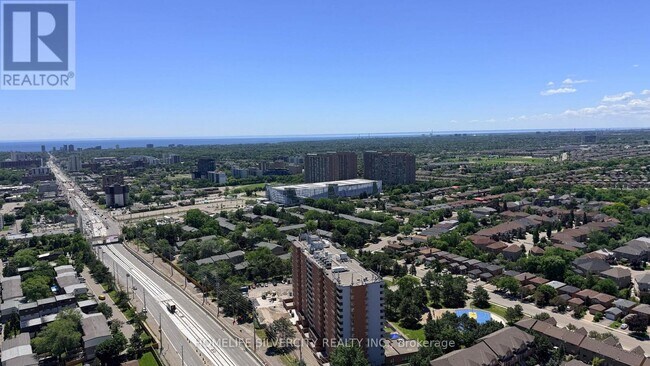 Photo - 1 Fairview Rd E Unité 3202