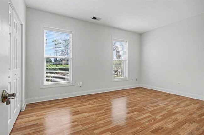 Photo - BEAUTIFUL 3BD, 2BA condo in World Tour