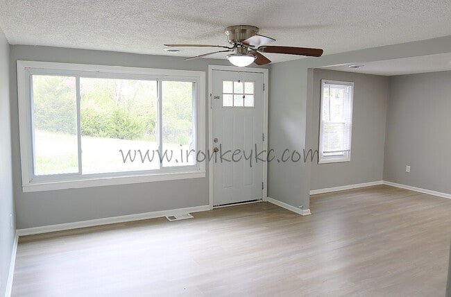 Photo - 5231 N Merrimac Ave