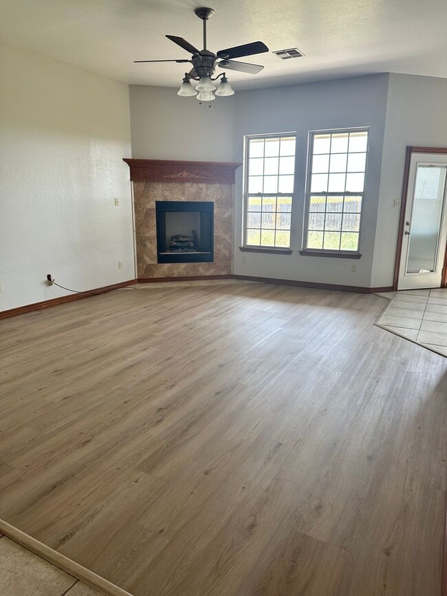 Photo - Great Home located in Dove Creek!$250.00 o...