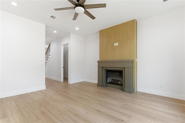 Photo - 200 Dover Dr