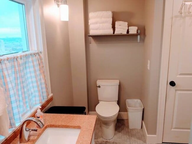 Photo - 410 Sandusky Ave