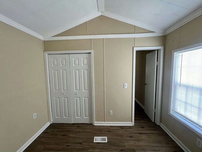 Photo - 1106 Chicago Bulls St