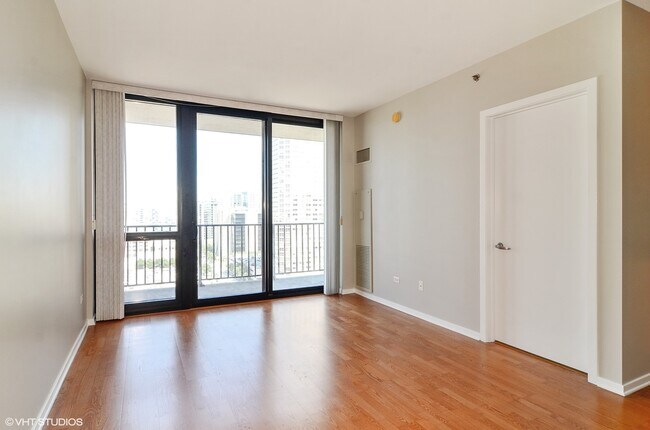 Photo - 210 S Desplaines St Unit 1407