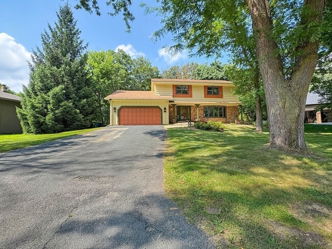 Photo - 5674 Arthur St NE