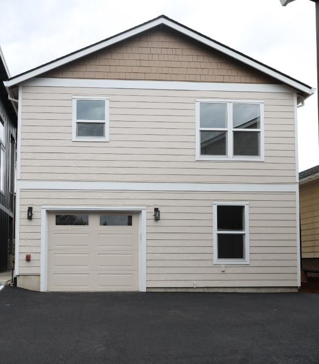 Photo - 12911 SE Ridgecrest Rd