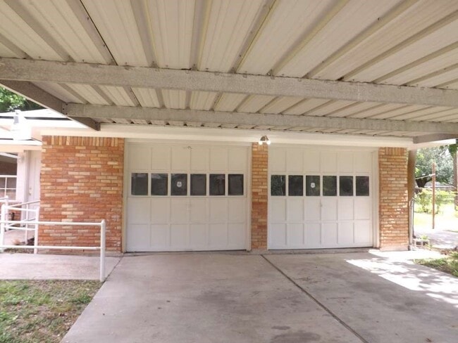 Photo - 729 S 5th St