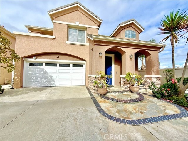 Building Photo - 1202 Summerview Ln