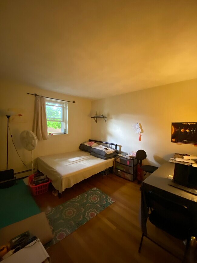 Photo - 310 Tappan St Unidad 3