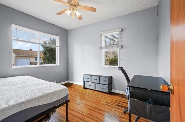 8 University Ct