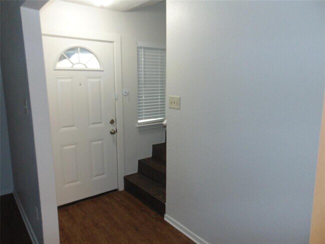 Photo - 1617 Gracy Farms Ln
