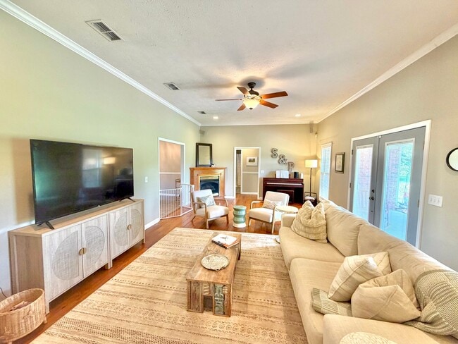 Photo - 961 Phillips Hill Rd
