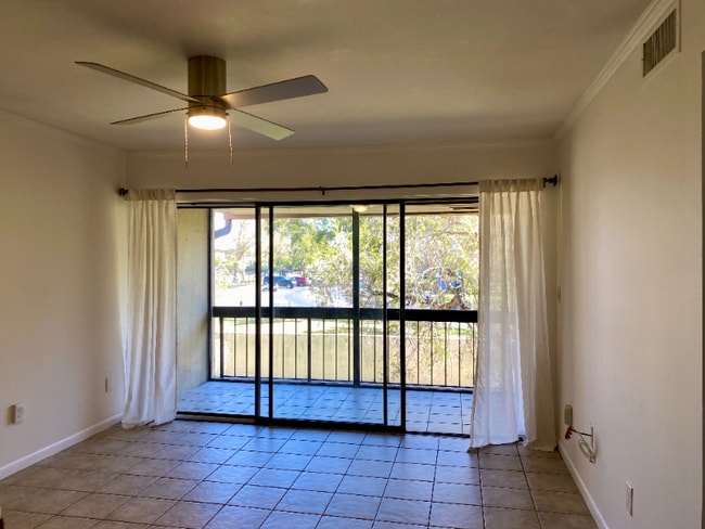 Photo - 710 N Village Dr Unit 205