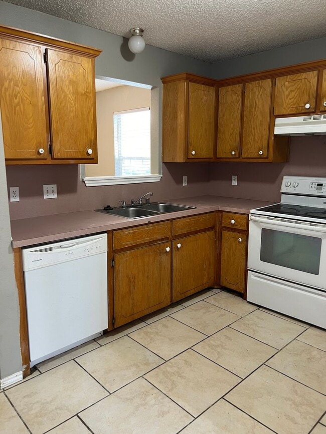 Photo - Available Now - Frenship District!