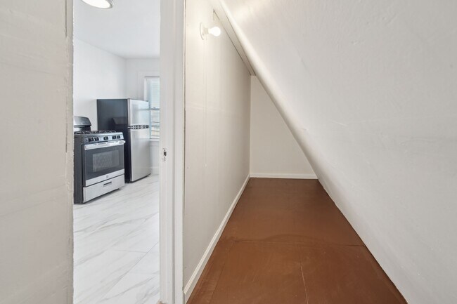 Photo - 403 Abington Ave