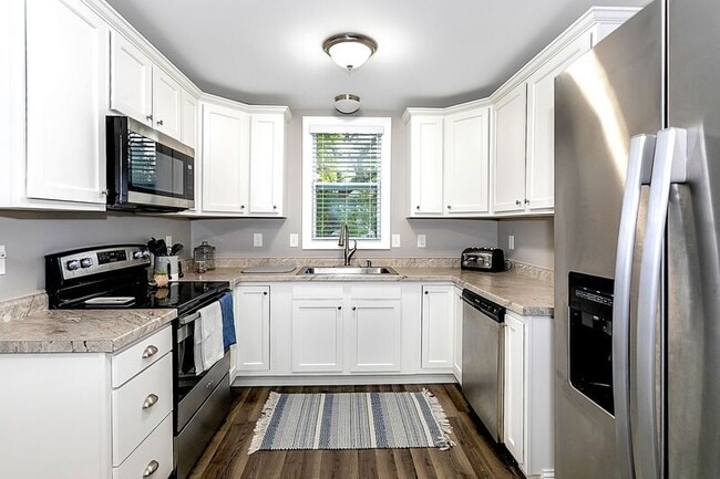 Photo - 349 S Chillicothe St