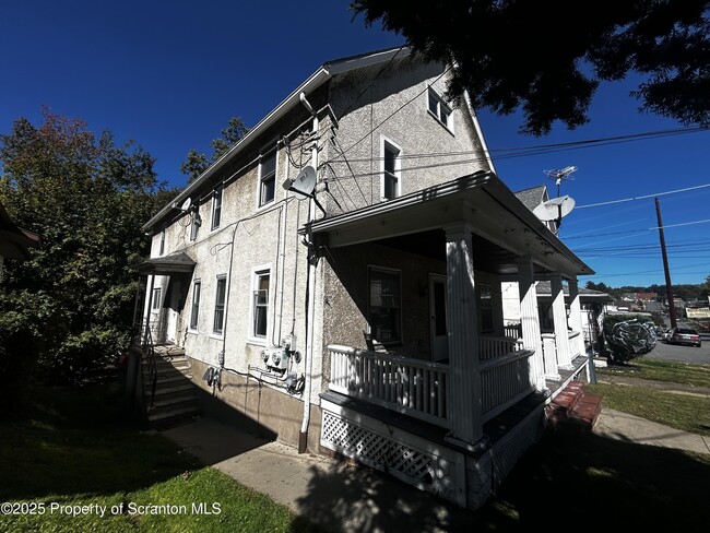 Photo - 1115 Monroe Ave