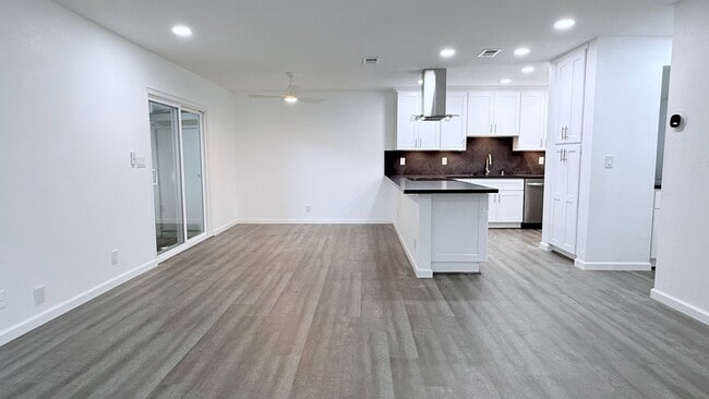 Photo - NEWLY RENOVATED---- 2BD/1BA, End Unit TH in Twin Creeks Garden, San Ramon- Available Now!