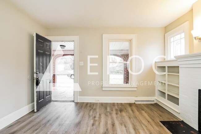 Photo - 515 Mentor St