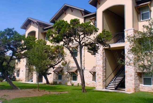 Logan Ridge - Logan Ridge Apartments