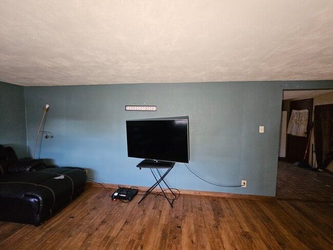 Photo - 1611 Mousette Ln