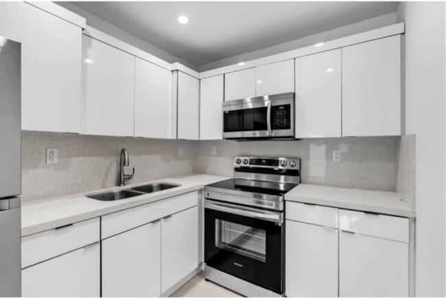 Photo - 21845 Goulds Ave Unit 202