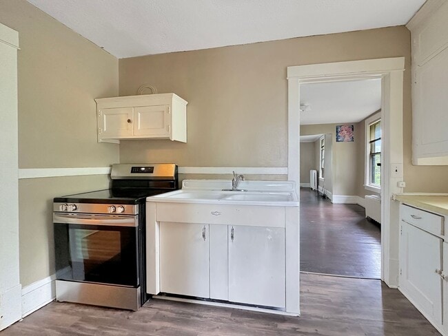 Photo - 3103 Dupont Ave S